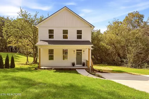 3137 Dewine Rd, Knoxville, TN 37921