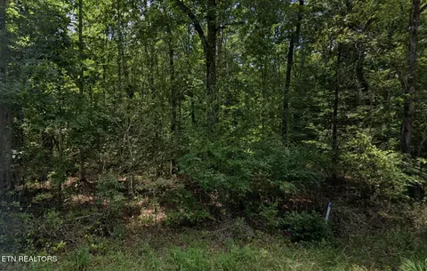 9014 Mineola Tr, Crossville, TN 38572