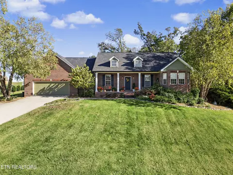 1420 Foxfire Cir, Seymour, TN 37865