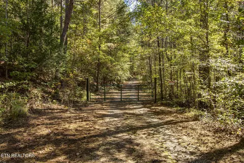 146 Bent Creek Tr, Englewood, TN 37329