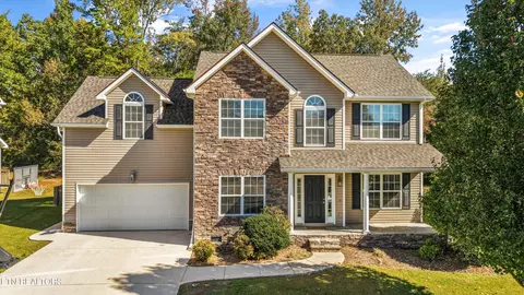 3418 Grassy Pointe Ln, Knoxville, TN 37931