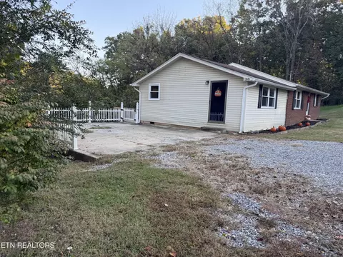 188 Church Dr, Lenoir City, TN 37771