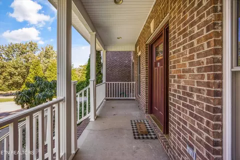11022 Woody Dr, Knoxville, TN 37934