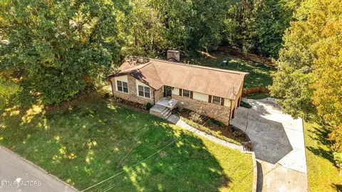 733 Valley Dale Rd, Knoxville, TN 37923