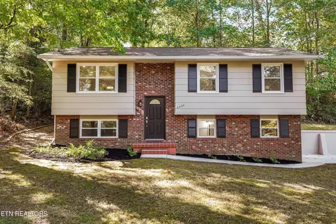 2329 Roundtree Rd, Knoxville, TN 37923