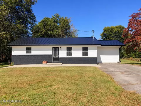 462 Morris St, Newport, TN 37821