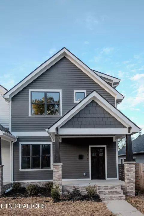 117 Leonard Pl, Knoxville, TN 37917