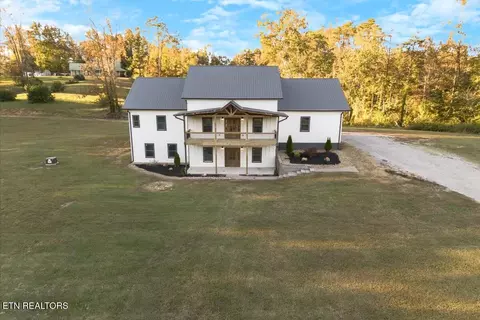 143 Gibbs Ln, Clinton, TN 37716