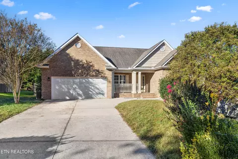 4131 Oakstone Ln, Knoxville, TN 37918