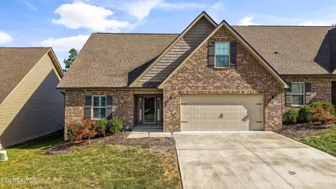 7410 Willow Path Ln, Knoxville, TN 37918