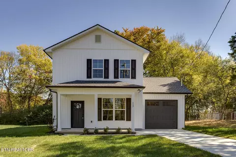 112 Flanagan Ln, Lenoir City, TN 37771