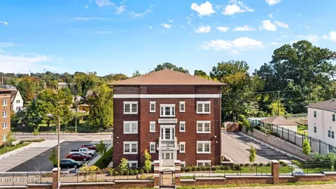 2724 E Magnolia Ave #205, Knoxville, TN 37914