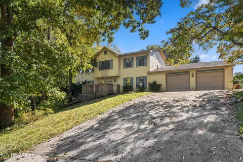 11336 Gilbert Dr, Knoxville, TN 37932