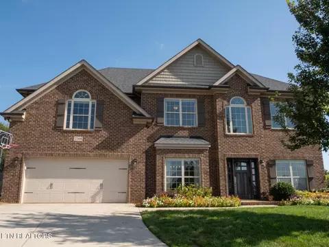 2308 Omaha Ln, Knoxville, TN 37932