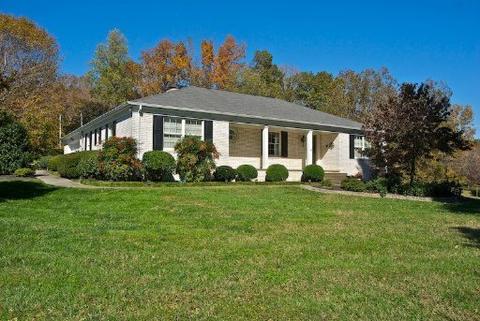 247 Marquiss Cir, Clinton, TN 37716