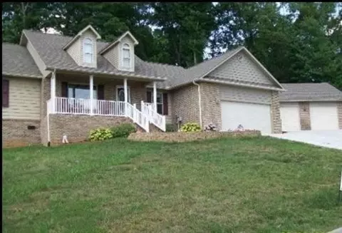 136 Carson Pl, Clinton, TN 37716 photo 1