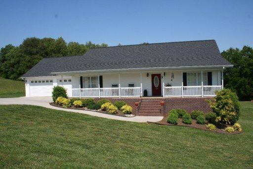 220 Franklin Estates Ln, Greenback, TN 37742 photo 1