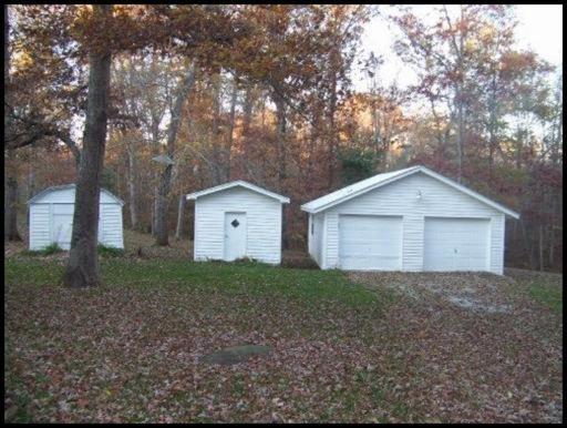 207 Red Wing, Deer Lodge, TN 37726 photo 2