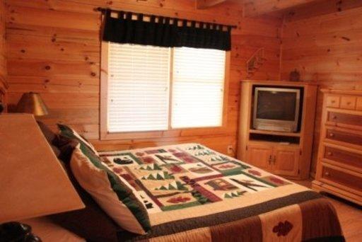 2436 E View Dr, Sevierville, TN 37876 photo 5