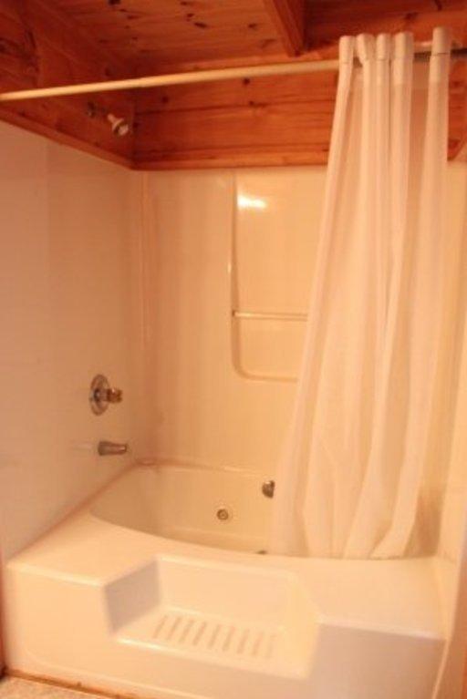 2436 E View Dr, Sevierville, TN 37876 photo 6