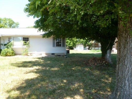 205 Baker Ave, Clinton, TN 37716 photo 3