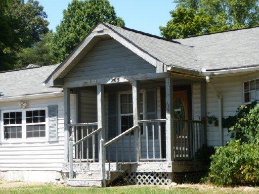 205 Baker Ave, Clinton, TN 37716 photo 2