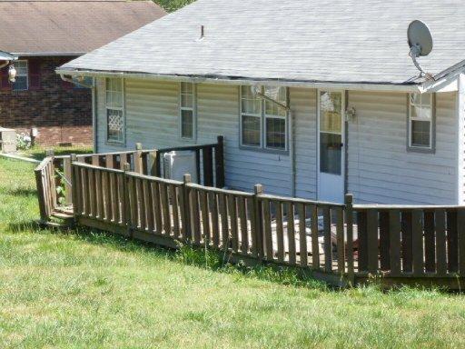 205 Baker Ave, Clinton, TN 37716 photo 7