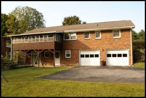 7916 Ewing Rd, Powell, TN 37849 photo 2