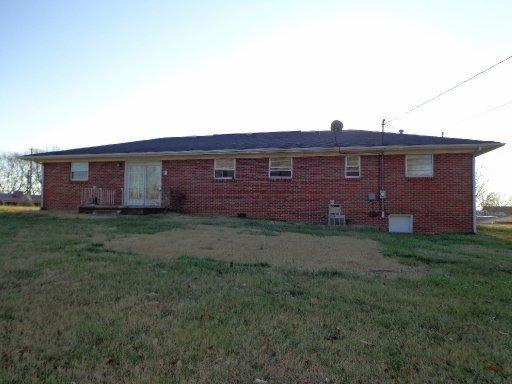 2461 Willow Garden Cir, Talbott, TN 37877 photo 3