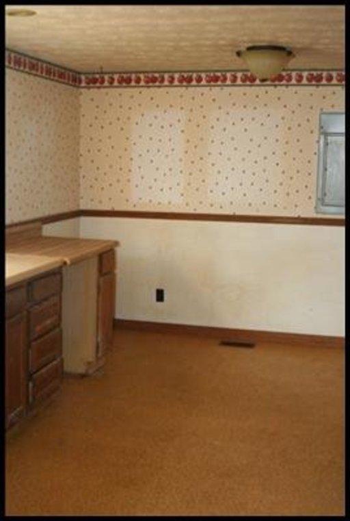 302 Vine Ave, Oneida, TN 37841 photo 5