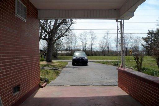418 Elm St, Baxter, TN 38544 photo 4