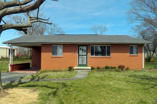 418 Elm St, Baxter, TN 38544 photo 3