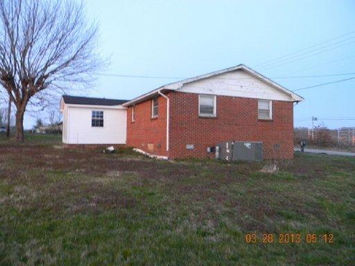 7945 Old Baxter Rd, Baxter, TN 38544 photo 3