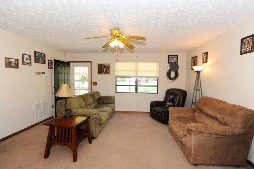 5203 Gregory Rd, Greenback, TN 37742 photo 3