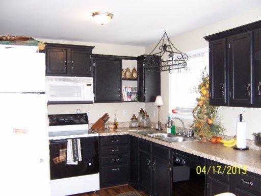 8119 Heiskell Rd, Powell, TN 37849 photo 2