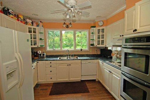 331 E Chestnut Hill Rd, Townsend, TN 37882 photo 10