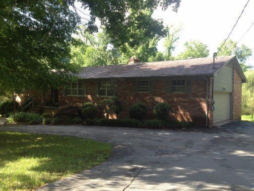 909 Irwin Rd, Powell, TN 37849 photo 1