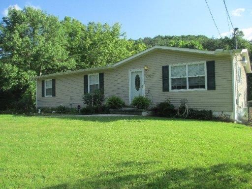 8919 Heiskell Rd, Powell, TN 37849 photo 1