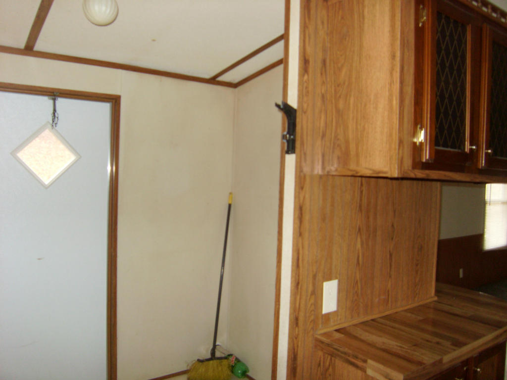 178 Spice Cir, Ewing, VA 24248 photo 5