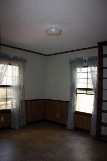 536 Jane Phillips Rd, Oneida, TN 37841 photo 6