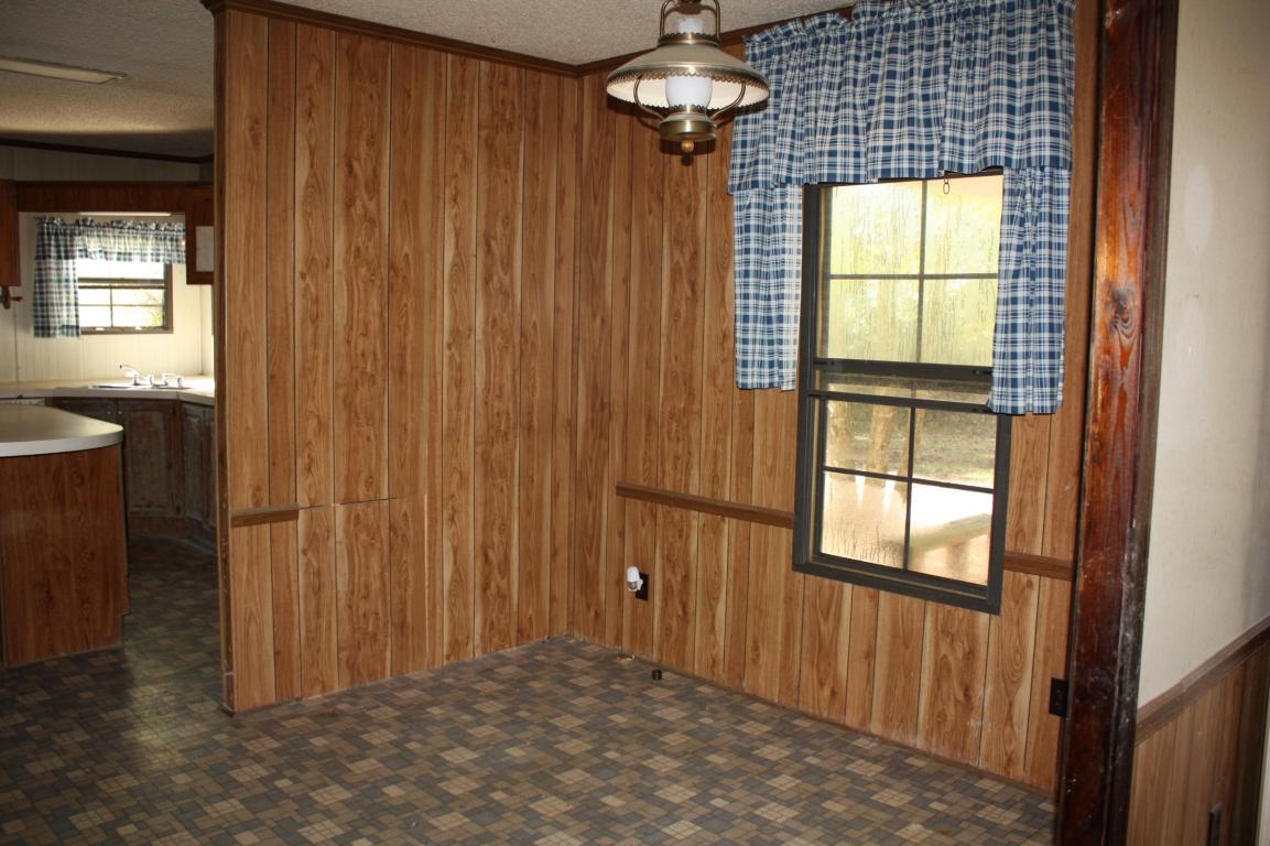 536 Jane Phillips Rd, Oneida, TN 37841 photo 3