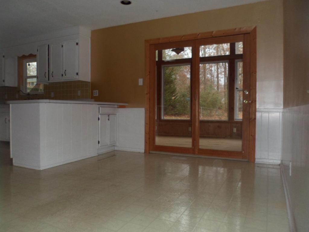 7920 Whitcomb Rd, Powell, TN 37849 photo 4