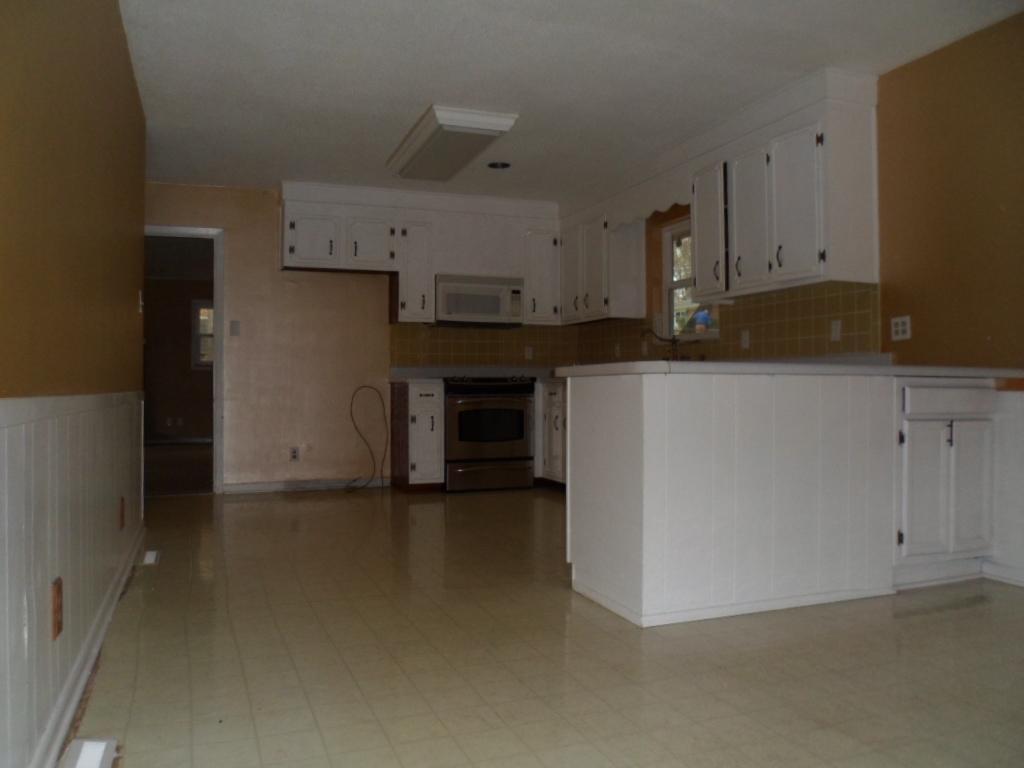 7920 Whitcomb Rd, Powell, TN 37849 photo 3