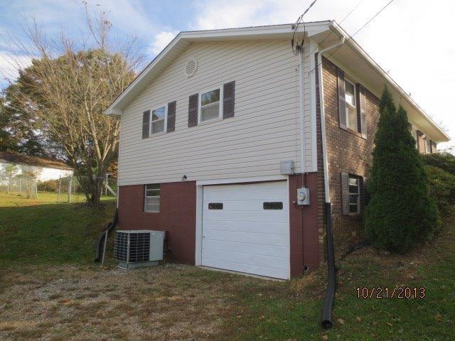 1660 Pleasant View Dr, Talbott, TN 37877 photo 3