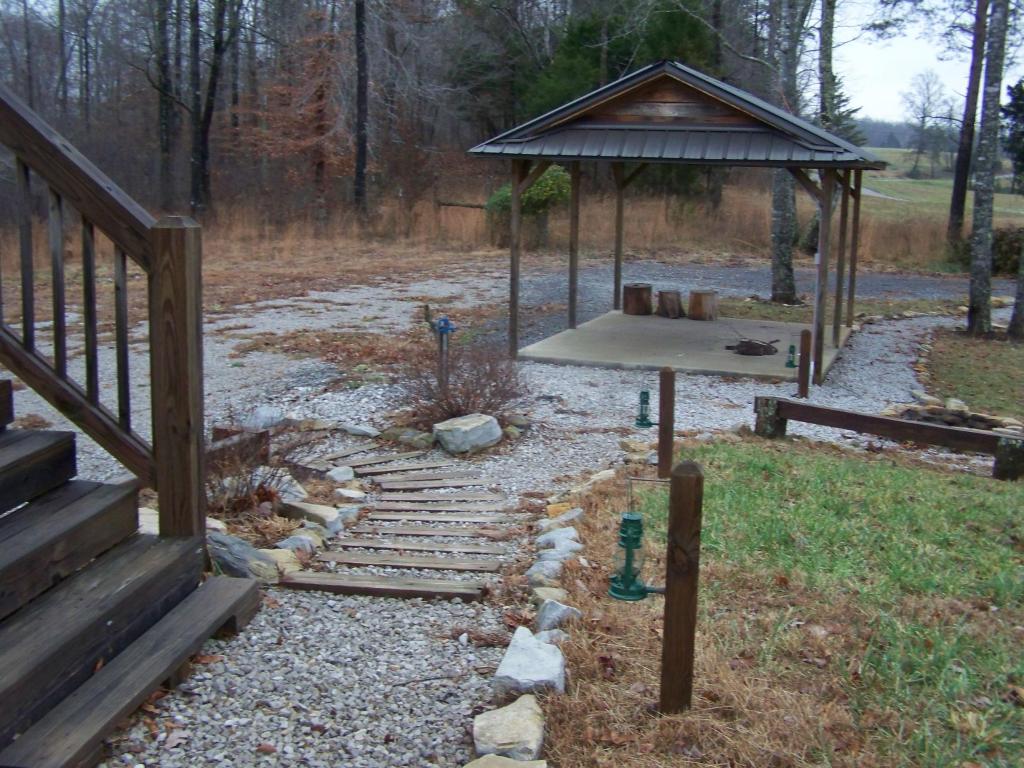 528 Arrowhead Rd, Moss, TN 38575 photo 17