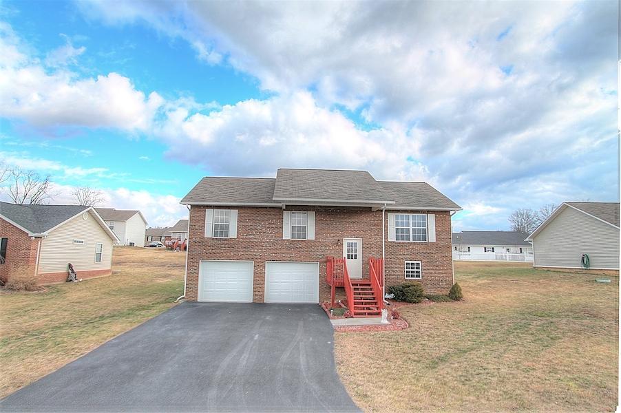 4165 Briggs Loop, Kodak, TN 37764 photo 1