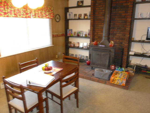 423 Lothbury Ave, Middlesboro, KY 40965 photo 5