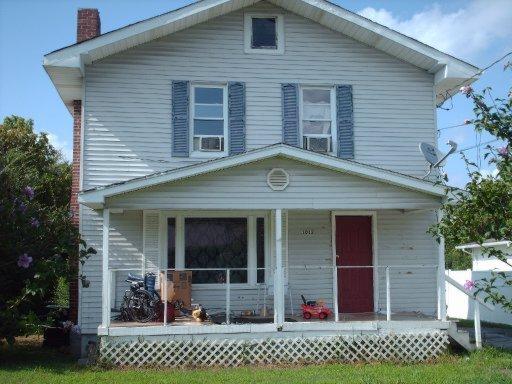 1012 Exeter Ave, Middlesboro, KY 40965 photo 2