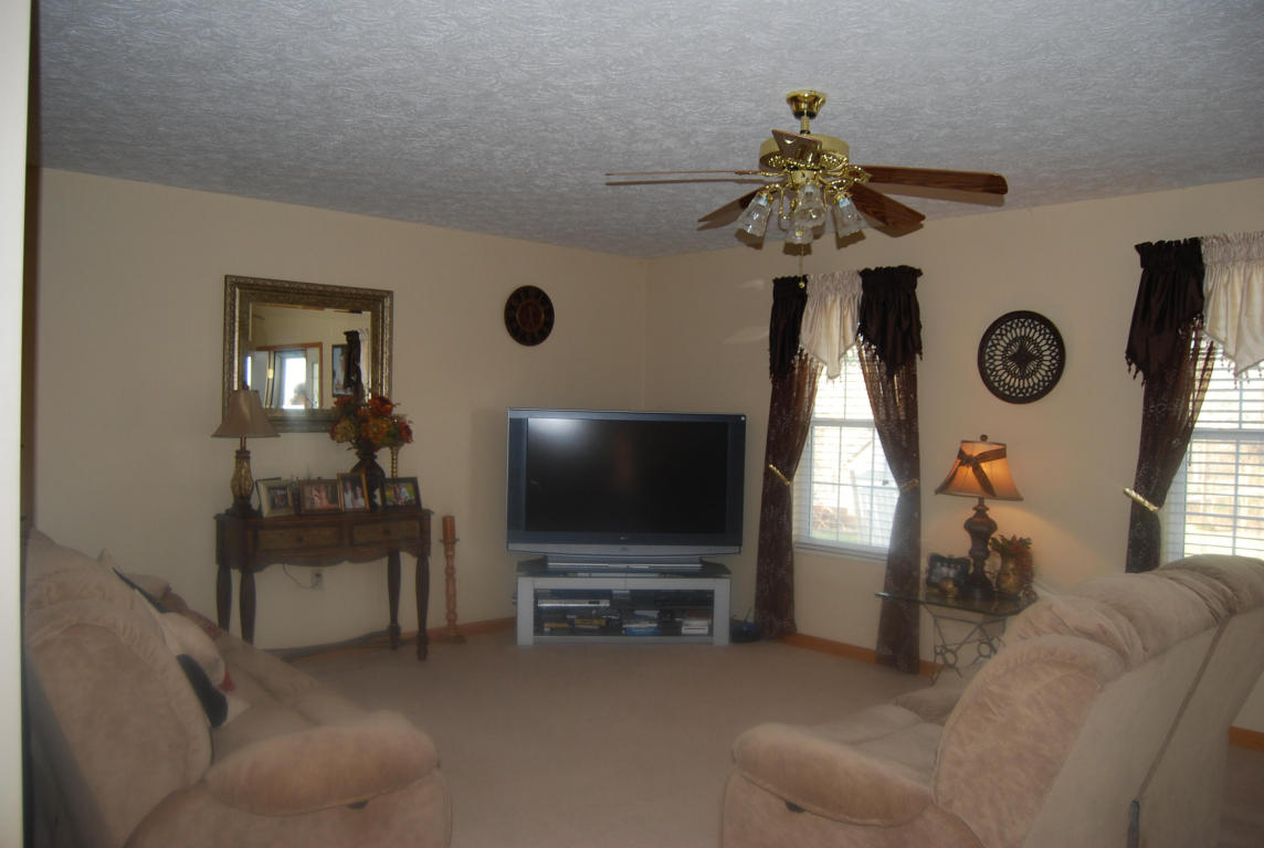 128 Settlers Ln, Talbott, TN 37877 photo 7