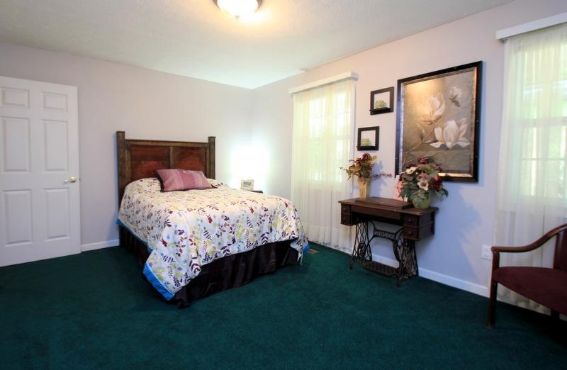 136 White Loop Rd, Clinton, TN 37716 photo 8